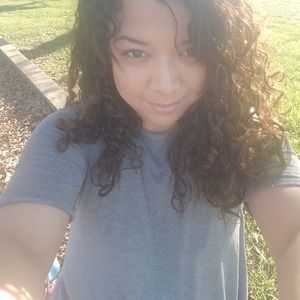 Meet your Posher, Carolina